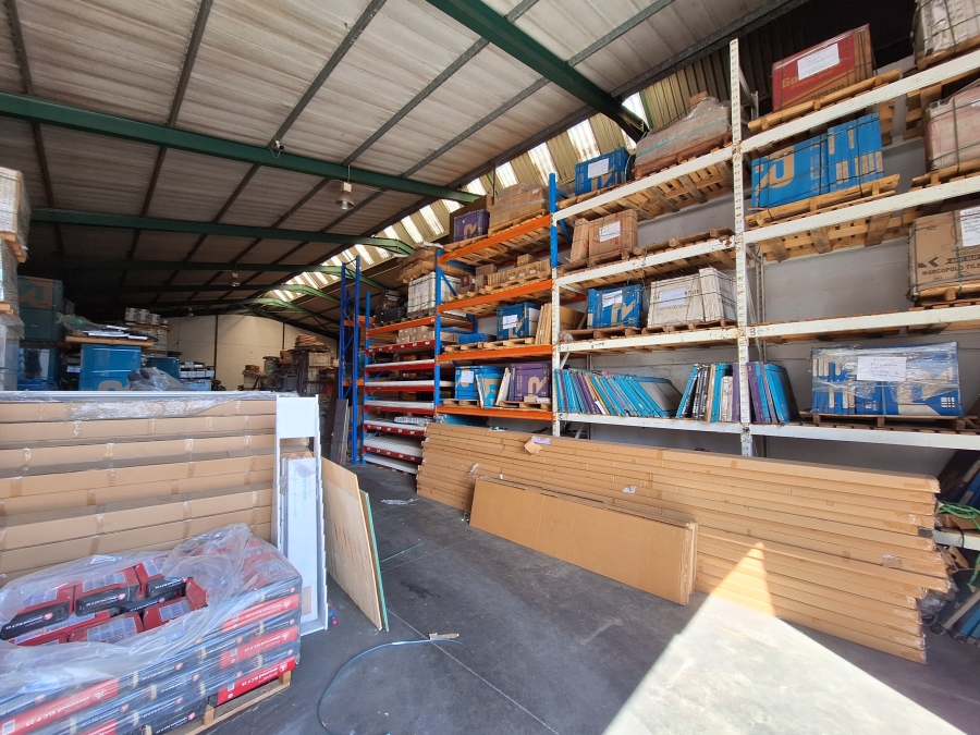 To Let commercial Property for Rent in Killarney Gardens Western Cape